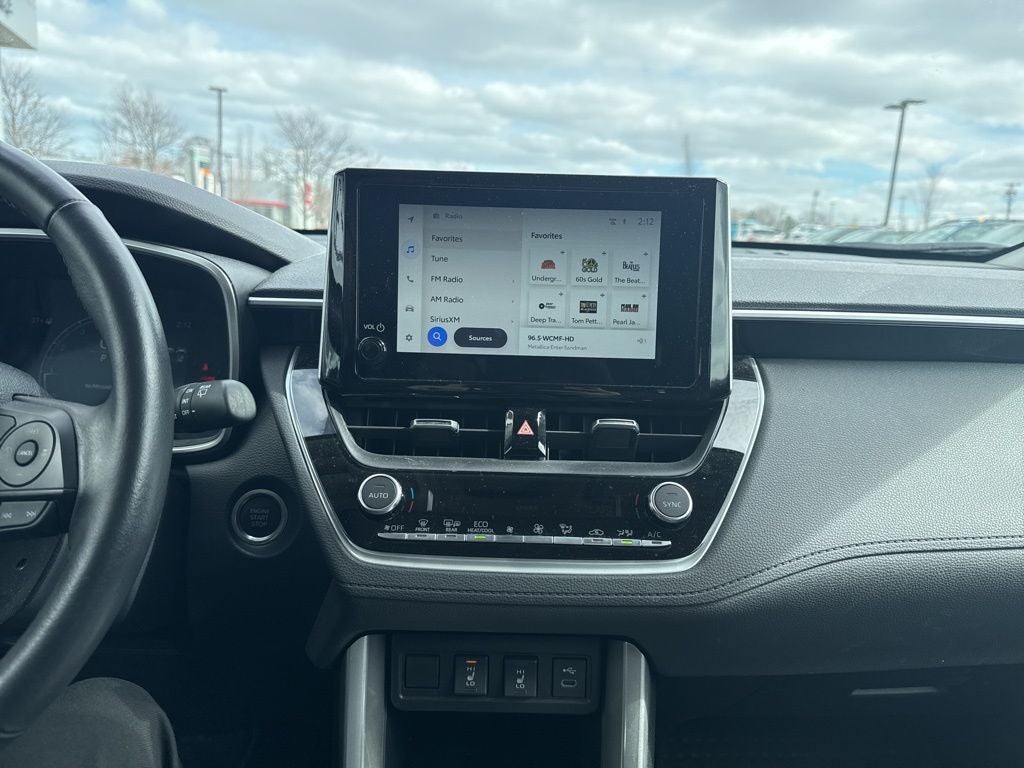 2023 Toyota Corolla Cross XLE