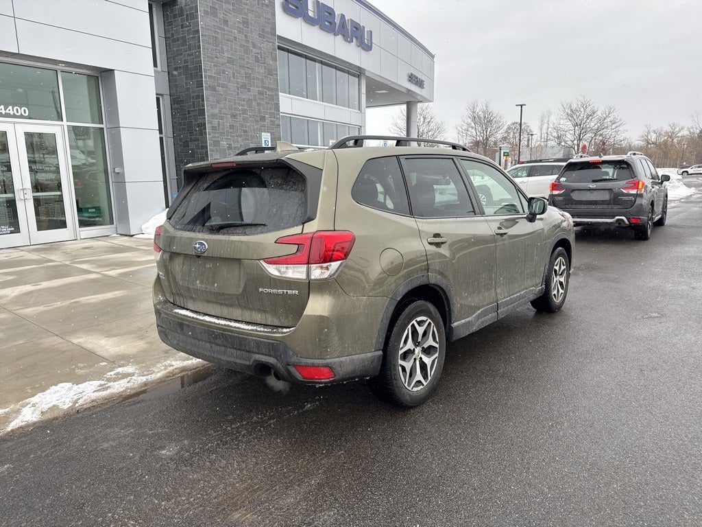 2022 Subaru Forester Premium