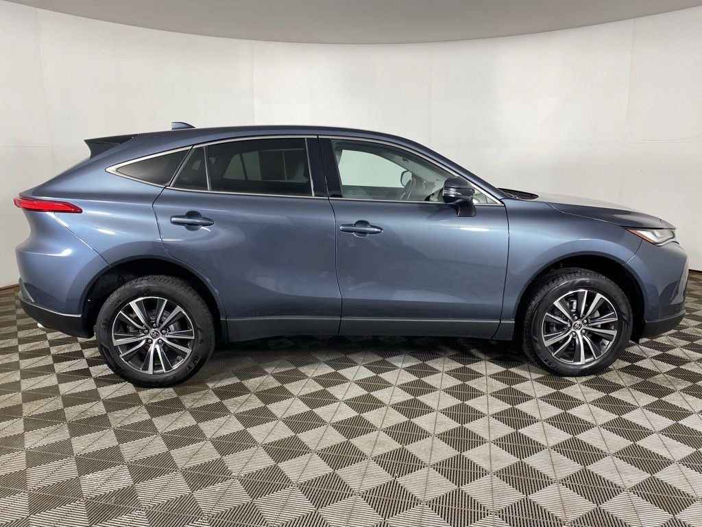 2023 Toyota Venza LE