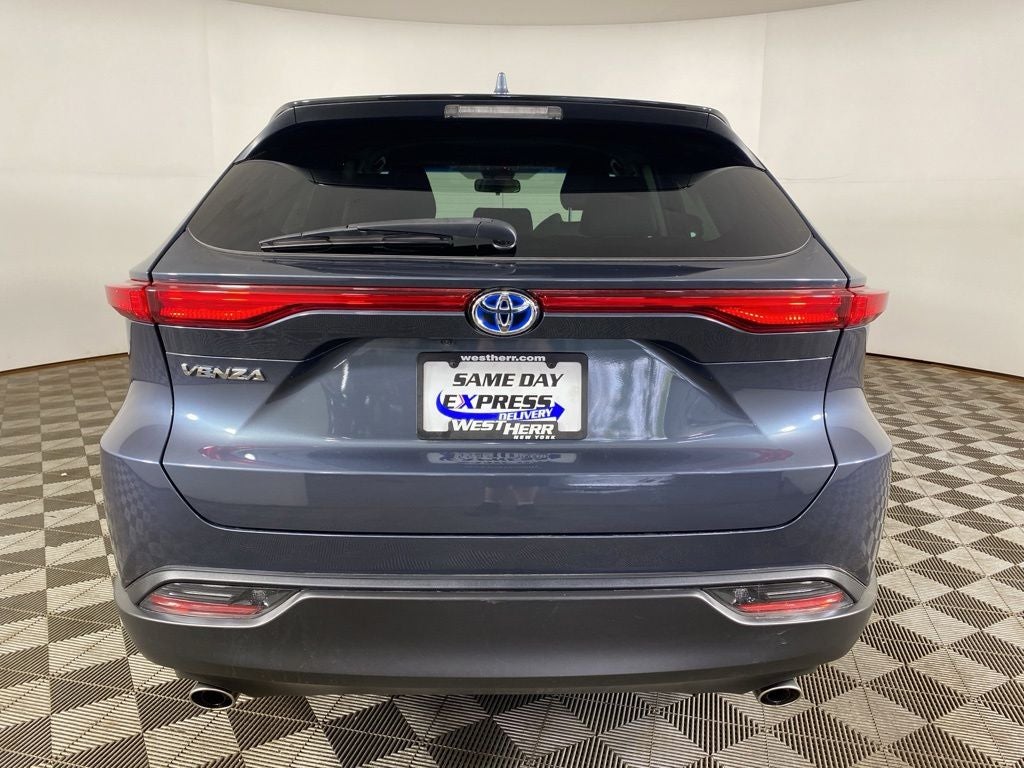 2023 Toyota Venza LE