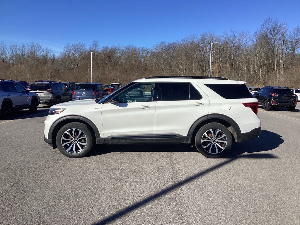 2023 Ford Explorer ST-Line