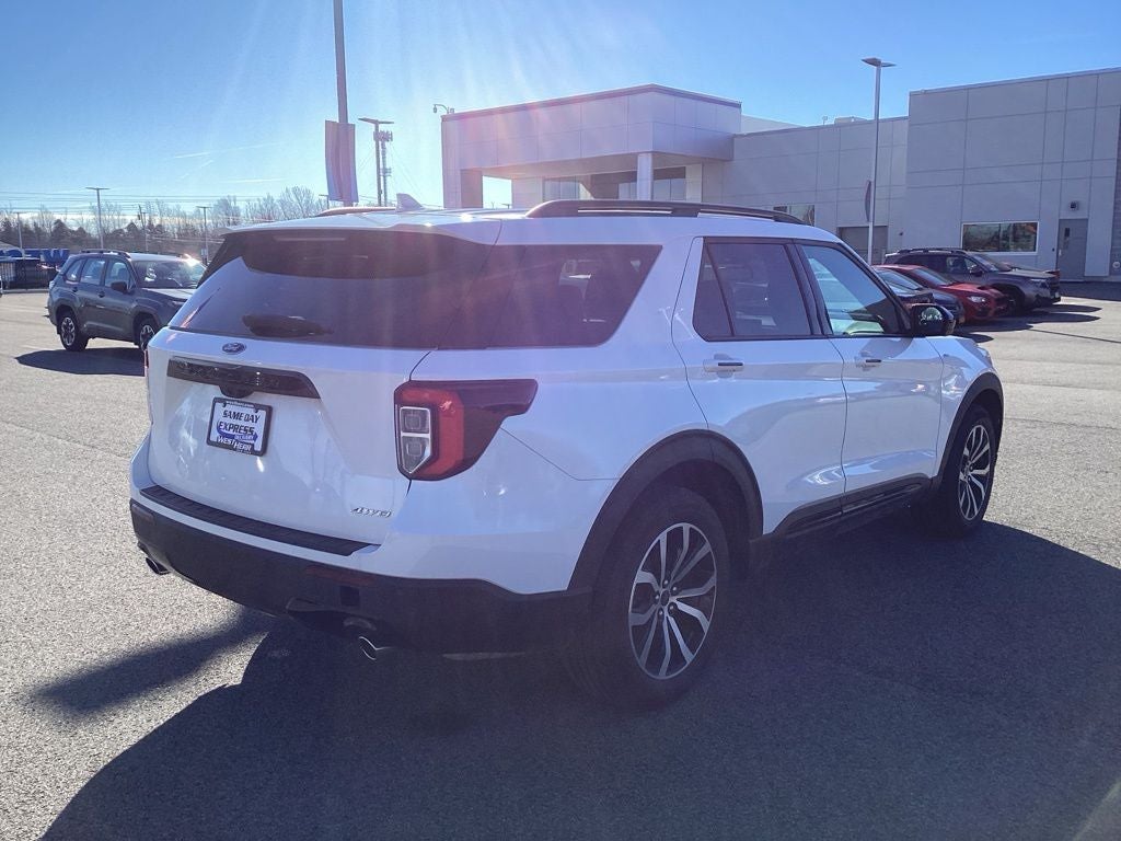 2023 Ford Explorer ST-Line