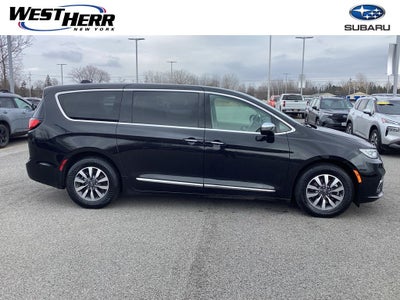 2023 Chrysler Pacifica Hybrid Limited