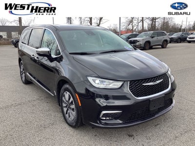 2023 Chrysler Pacifica Hybrid Limited