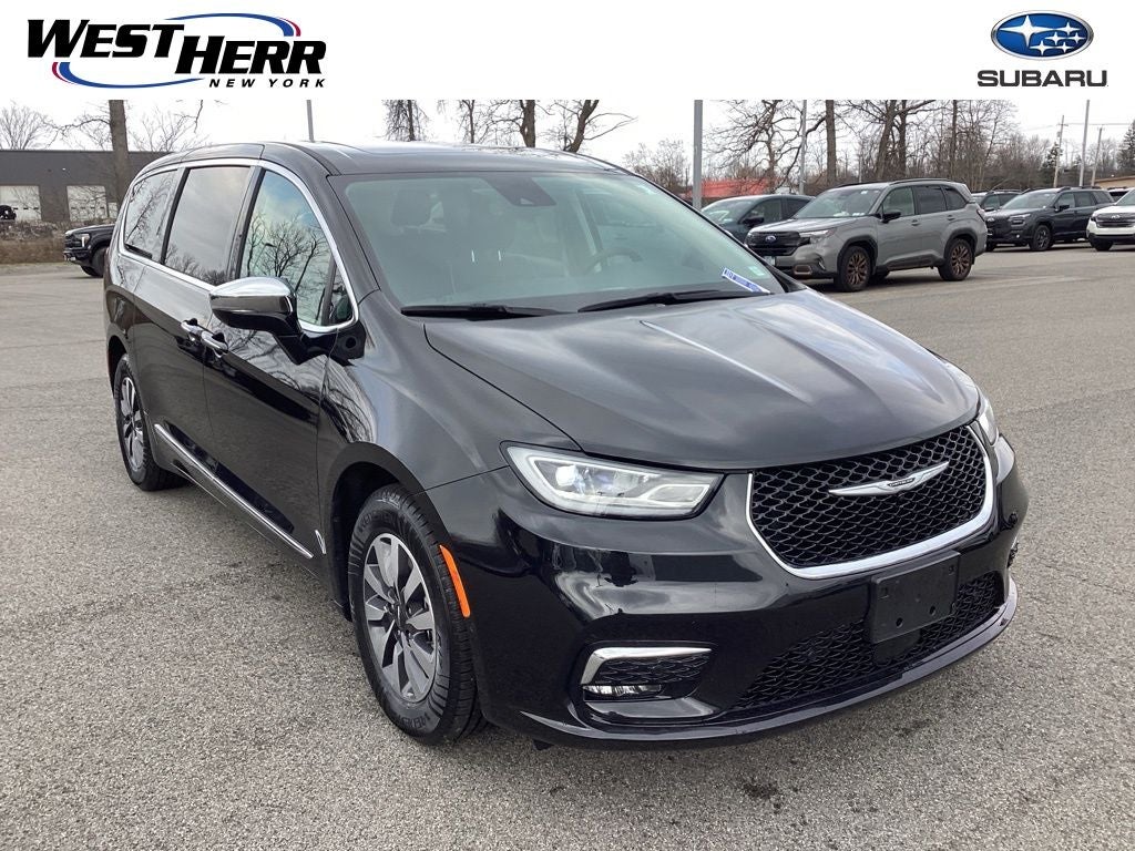 2023 Chrysler Pacifica Hybrid Limited
