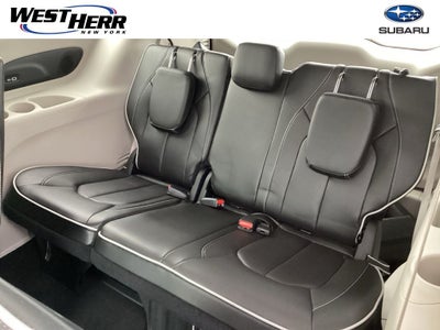 2023 Chrysler Pacifica Hybrid Limited