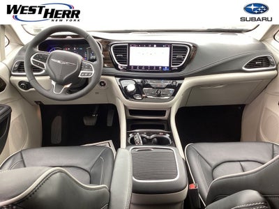 2023 Chrysler Pacifica Hybrid Limited