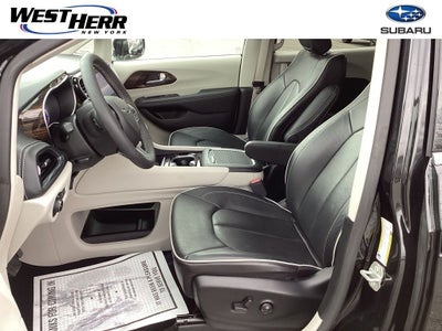 2023 Chrysler Pacifica Hybrid Limited