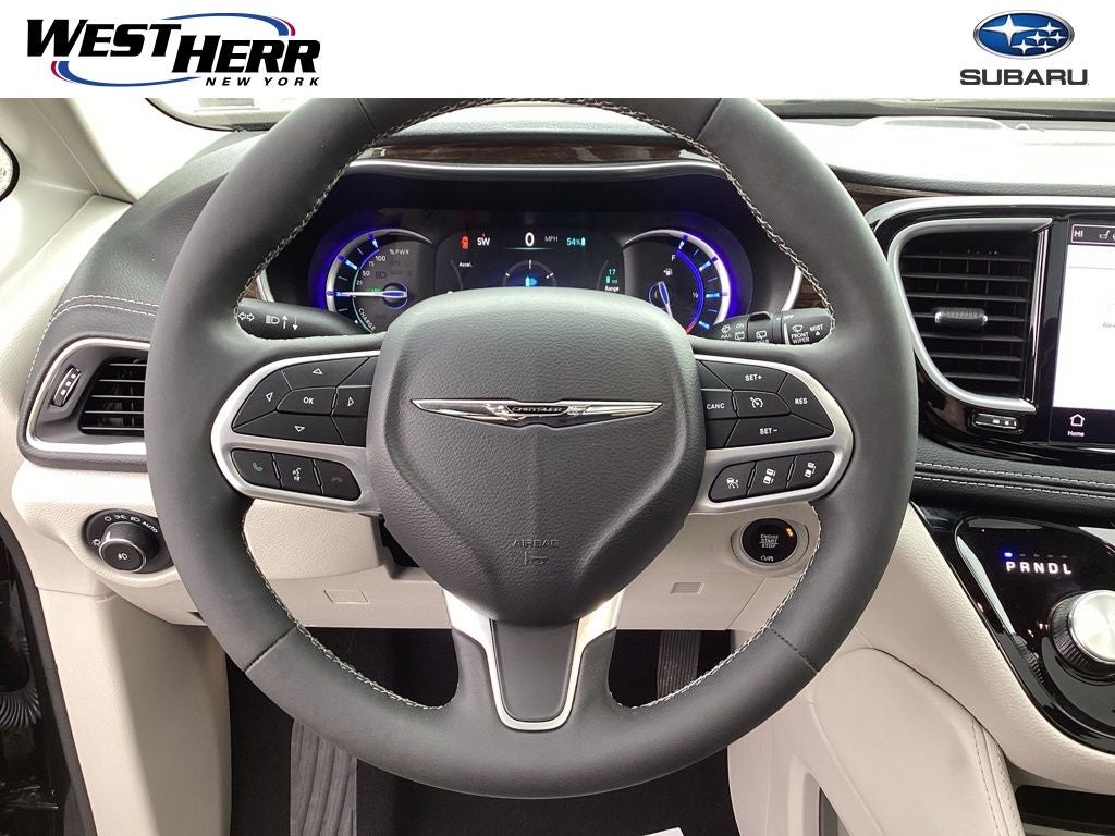 2023 Chrysler Pacifica Hybrid Limited