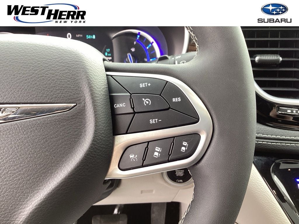 2023 Chrysler Pacifica Hybrid Limited