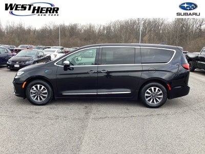 2023 Chrysler Pacifica Hybrid Limited