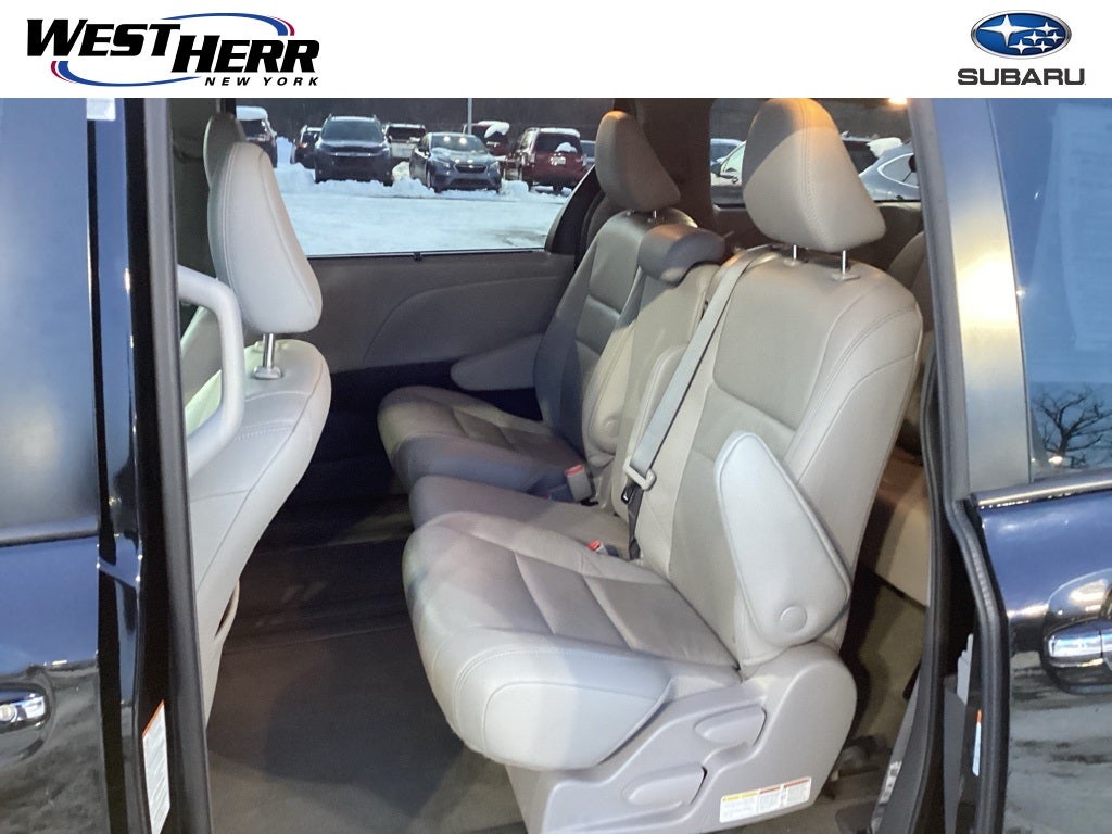 2019 Toyota Sienna L 7 Passenger