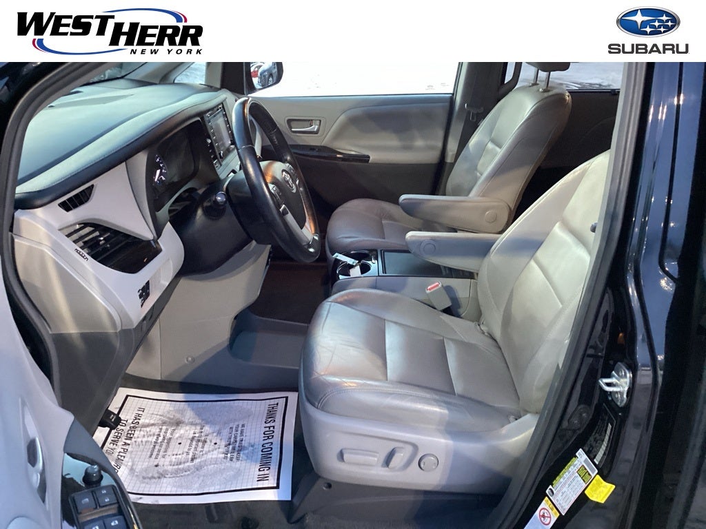 2019 Toyota Sienna L 7 Passenger