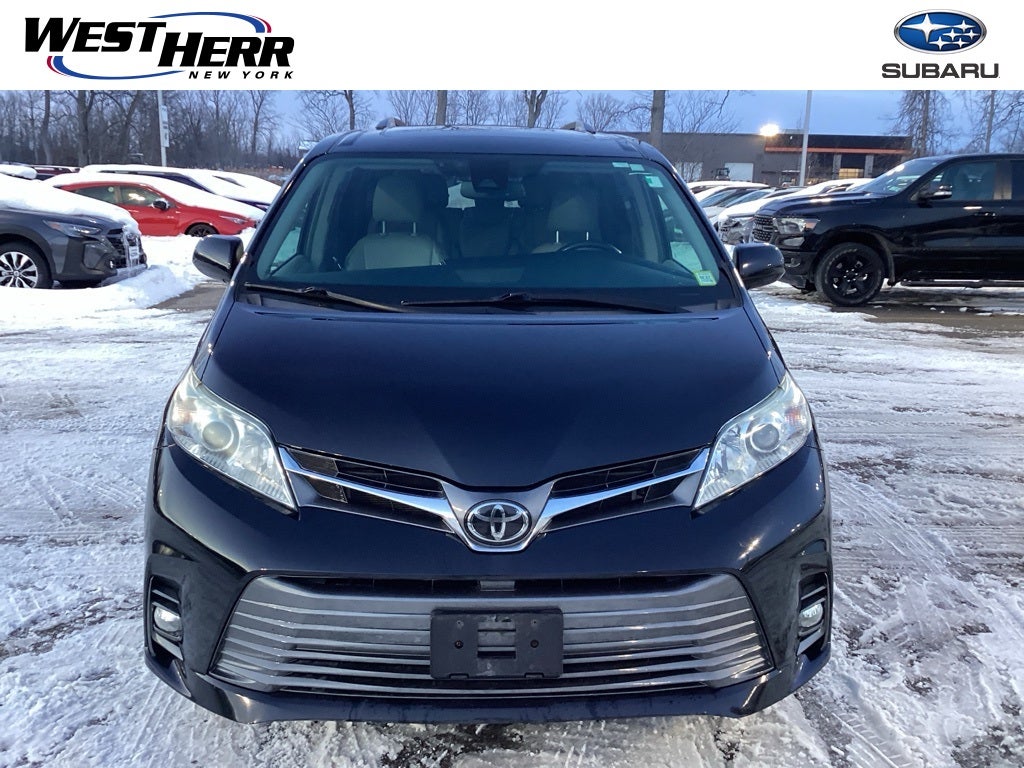 2019 Toyota Sienna L 7 Passenger