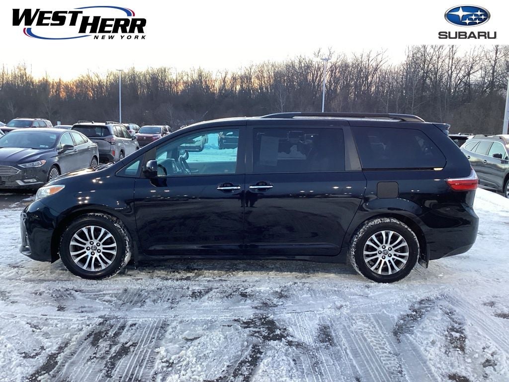 2019 Toyota Sienna L 7 Passenger