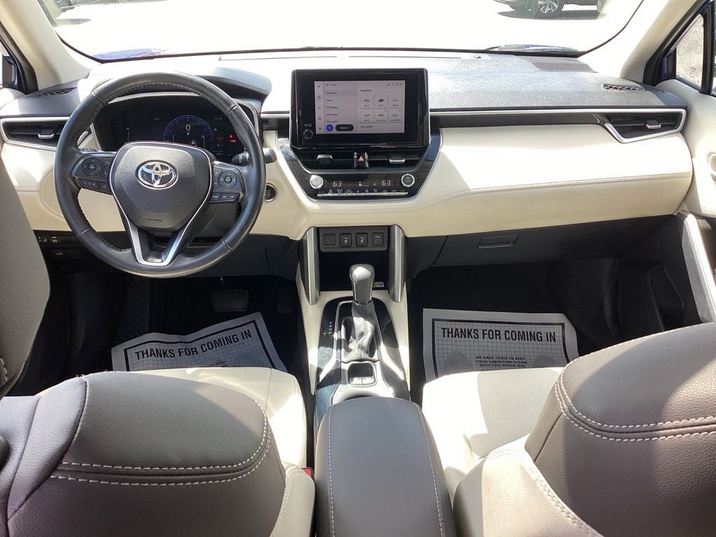 2023 Toyota Corolla Cross XLE