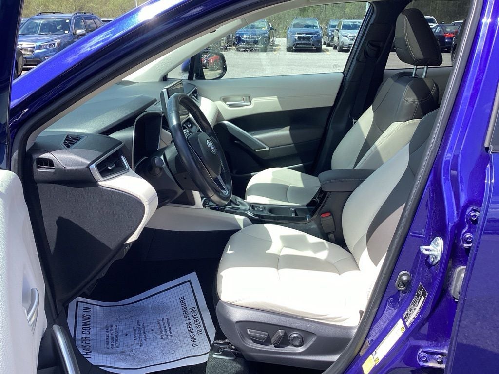 2023 Toyota Corolla Cross XLE
