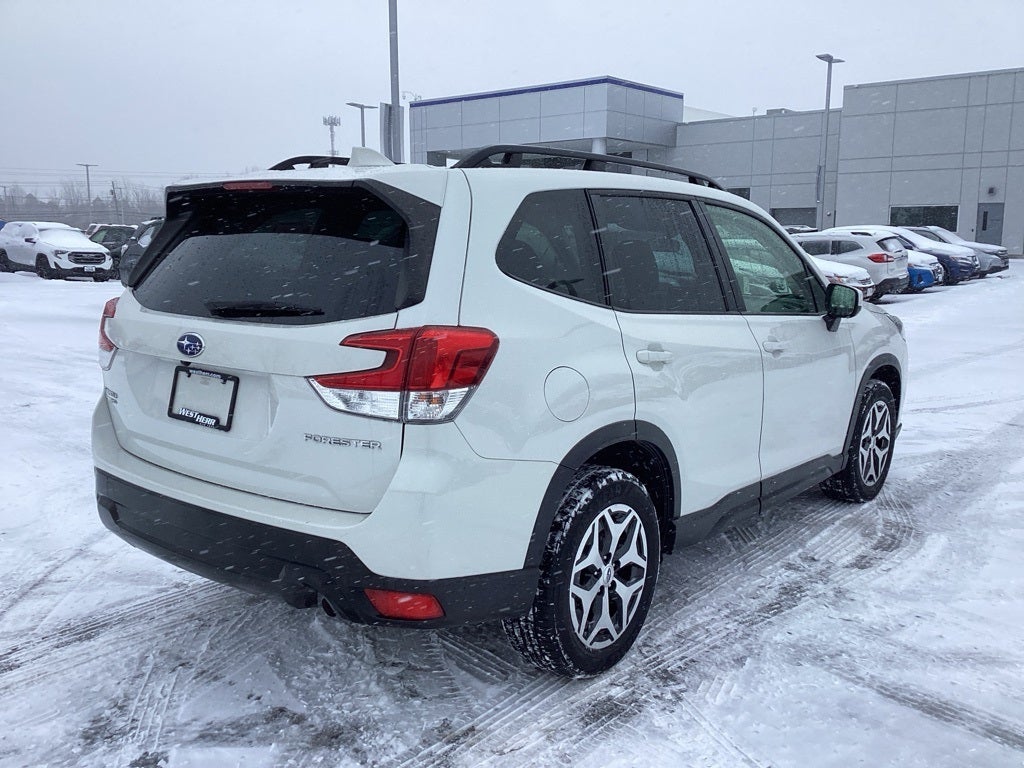 2022 Subaru Forester Premium