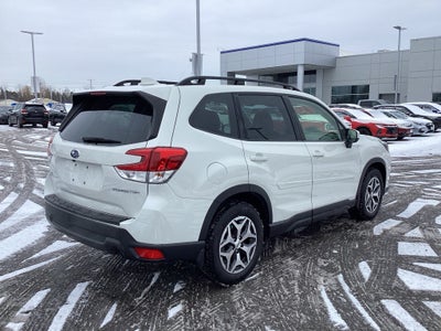 2023 Subaru Forester Premium