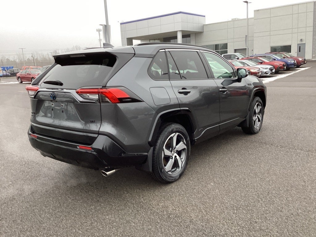 2024 Toyota RAV4 Prime SE