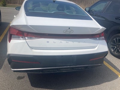 2024 Hyundai Elantra SE