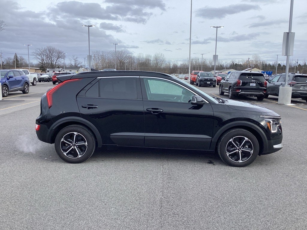 2023 Kia Niro EX