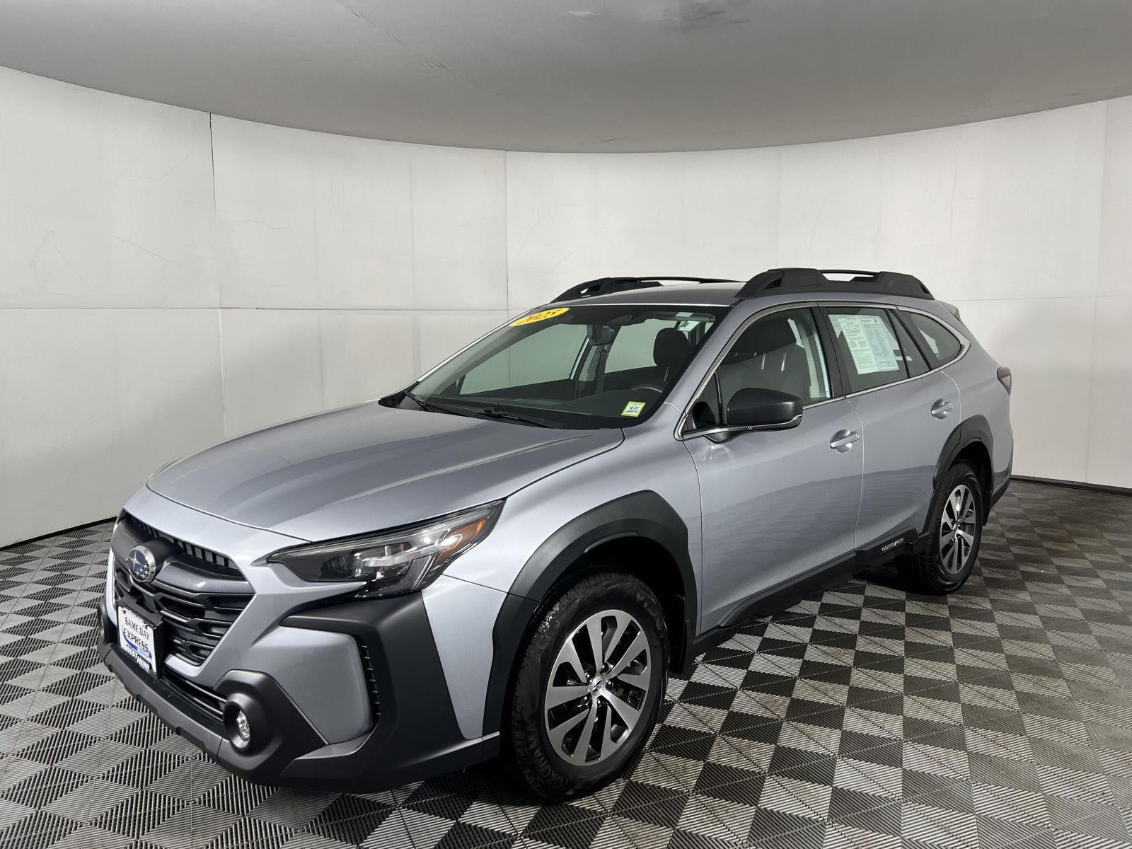 2025 Subaru Outback Base