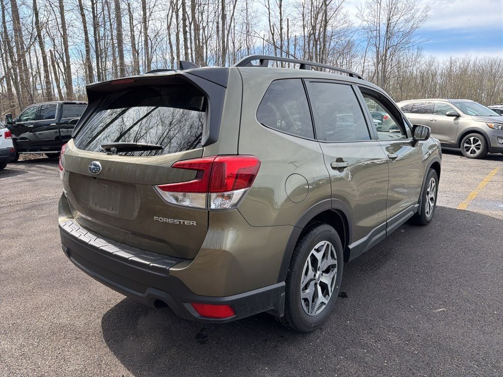 2024 Subaru Forester Premium