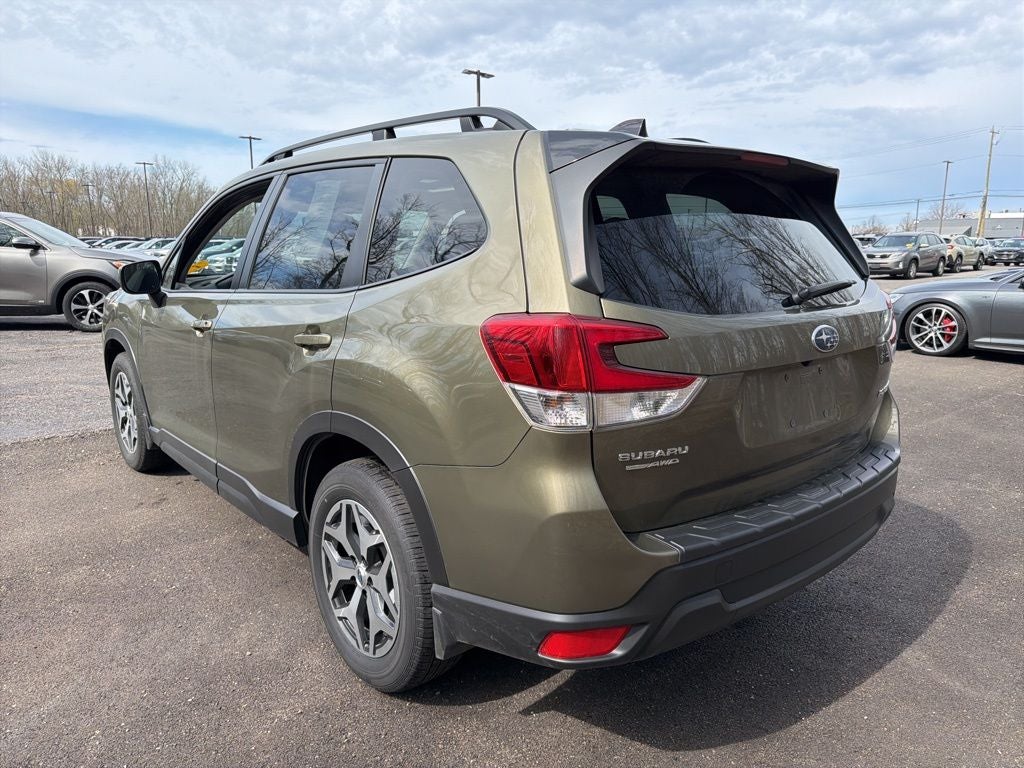 2024 Subaru Forester Premium