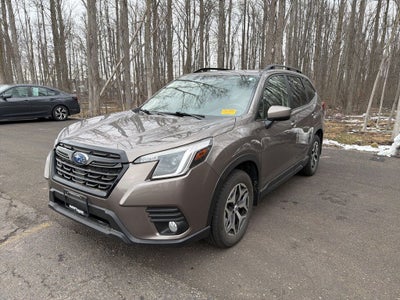 2022 Subaru Forester Premium
