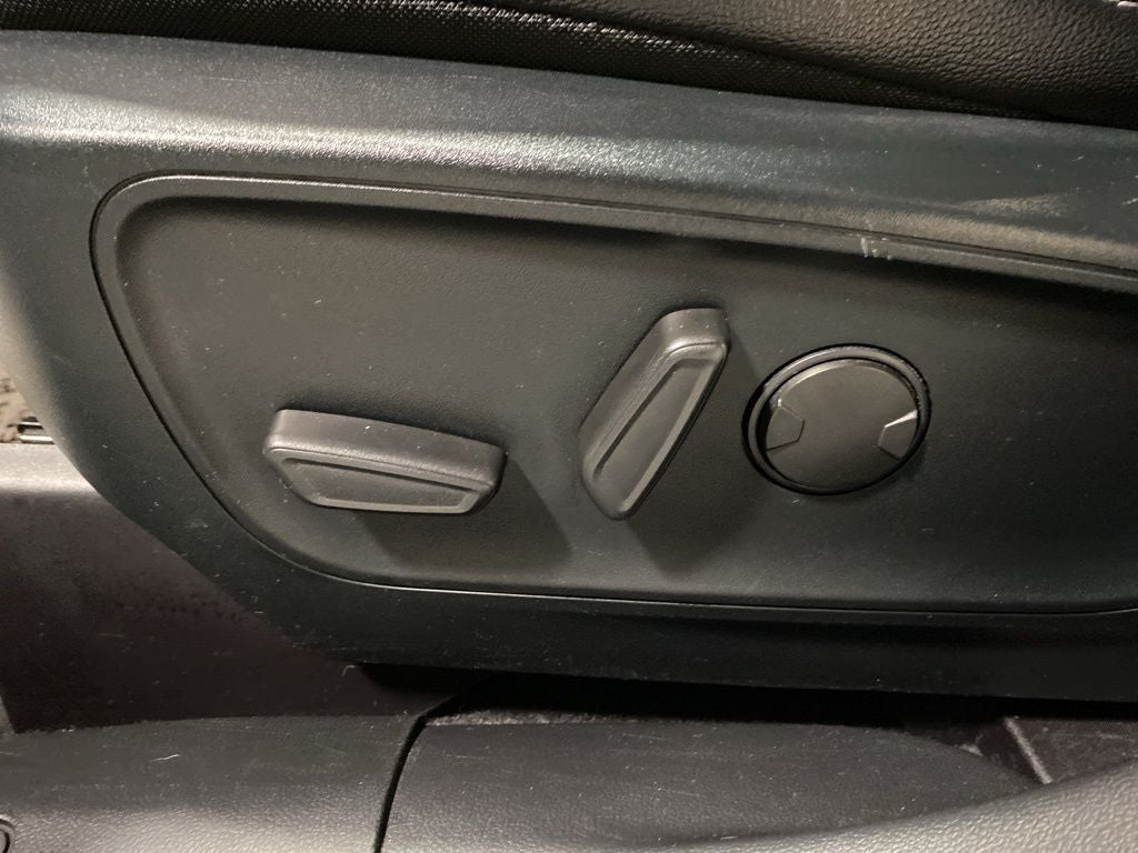 2020 Ford Escape Hybrid Titanium Hybrid