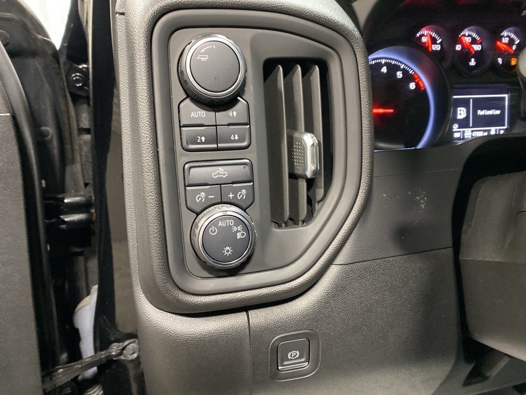 2021 Chevrolet Silverado 1500 Custom Trail Boss