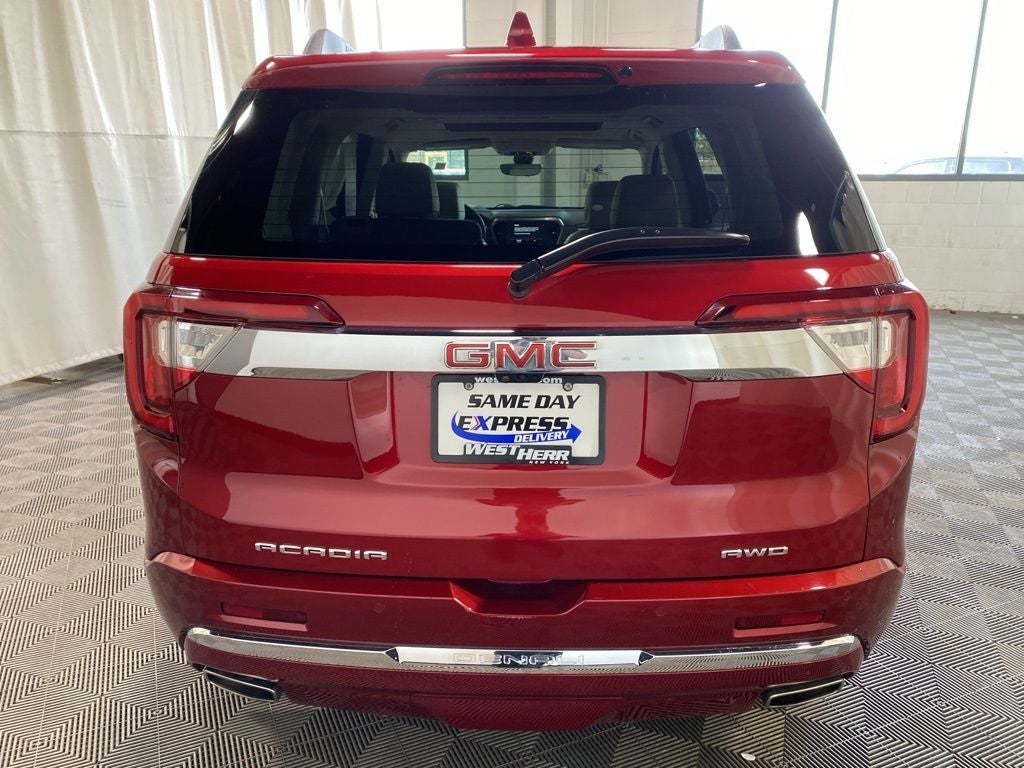 2023 GMC Acadia Denali