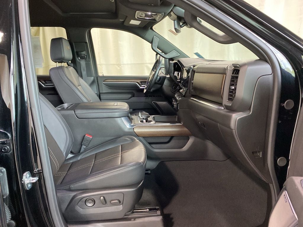 2024 Chevrolet Silverado 2500HD High Country