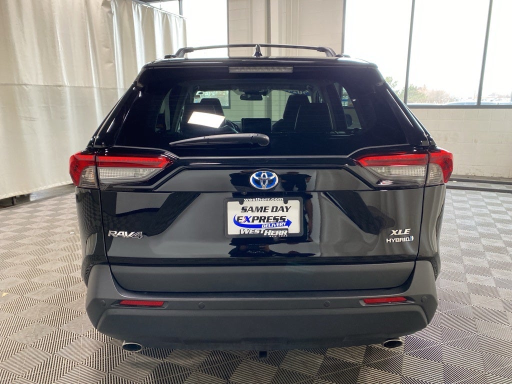 2024 Toyota RAV4 Hybrid XLE Premium