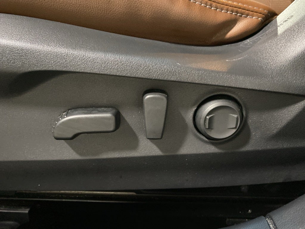 2022 Subaru Outback Touring XT