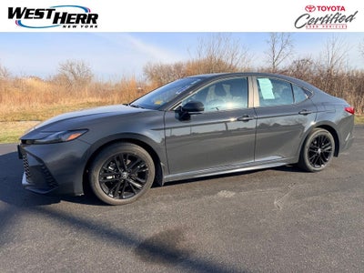 2025 Toyota Camry SE