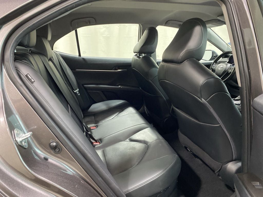 2022 Toyota Camry Hybrid XLE