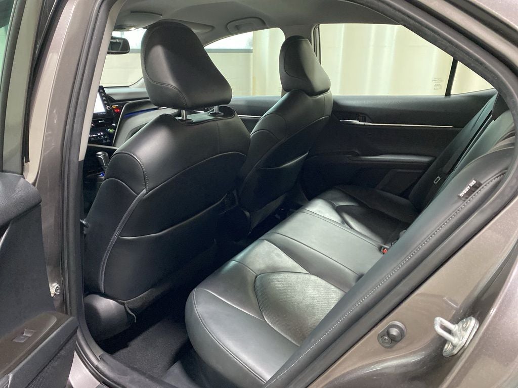 2022 Toyota Camry Hybrid XLE