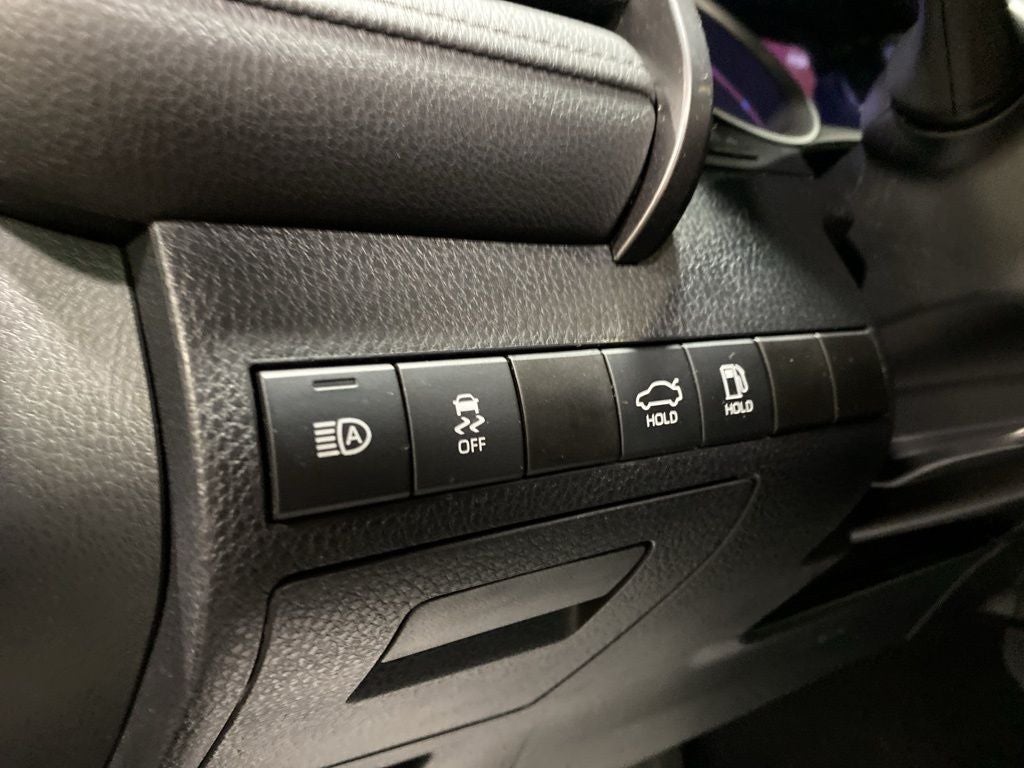 2022 Toyota Camry Hybrid XLE