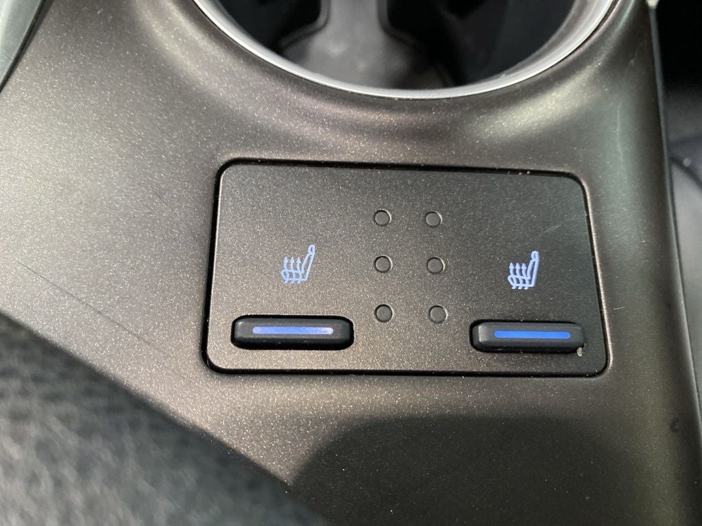 2022 Toyota Camry Hybrid XLE