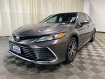 2022 Toyota Camry Hybrid XLE