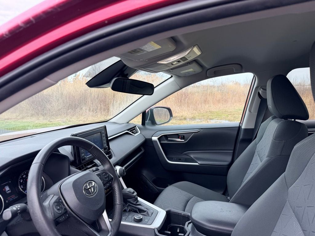 2022 Toyota RAV4 Hybrid XLE