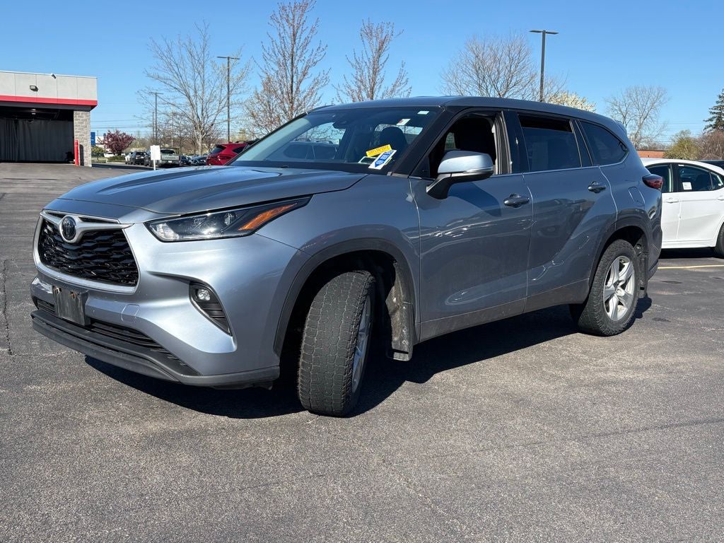 2021 Toyota Highlander LE