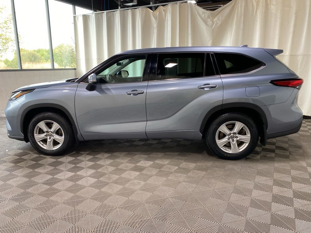 2021 Toyota Highlander LE