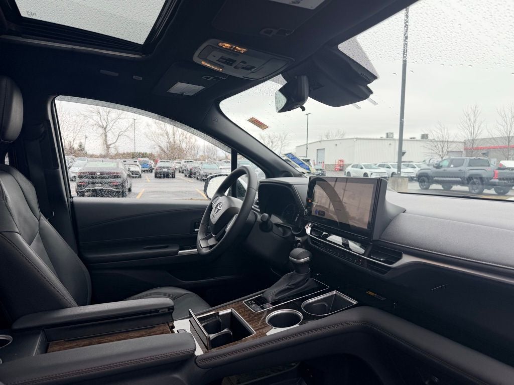 2025 Toyota Sienna Platinum 7 Passenger
