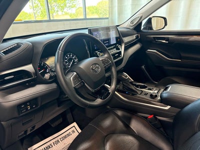 2021 Toyota Highlander Platinum