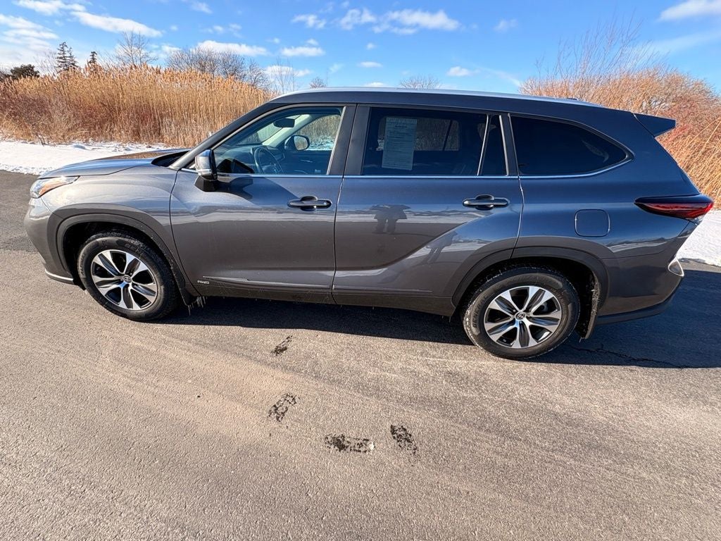 2024 Toyota Highlander Hybrid XLE