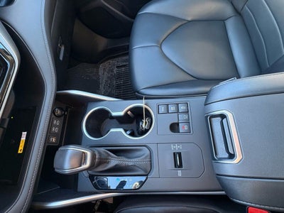 2024 Toyota Highlander Hybrid XLE