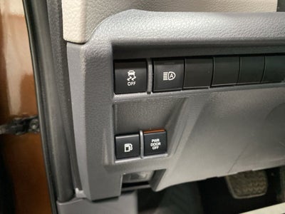 2022 Toyota Sienna LE 8 Passenger